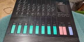 Vends Yamaha KM802