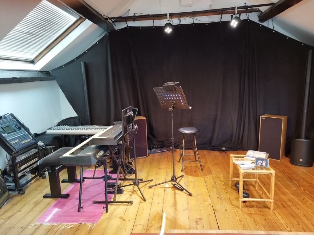 6624380.jpg 6624380.jpg