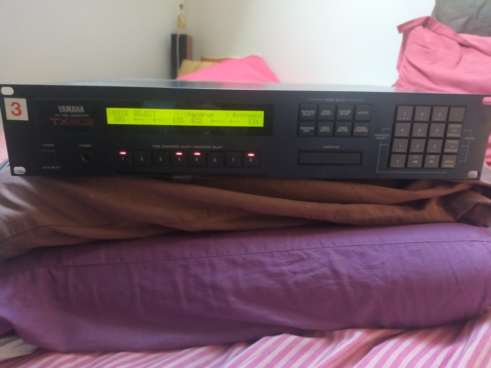 TX 802 expandeur de DX 7 