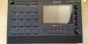 Vends MPC Live 2 + SSD 480 Gb + une trentaine d'Expansions Akai