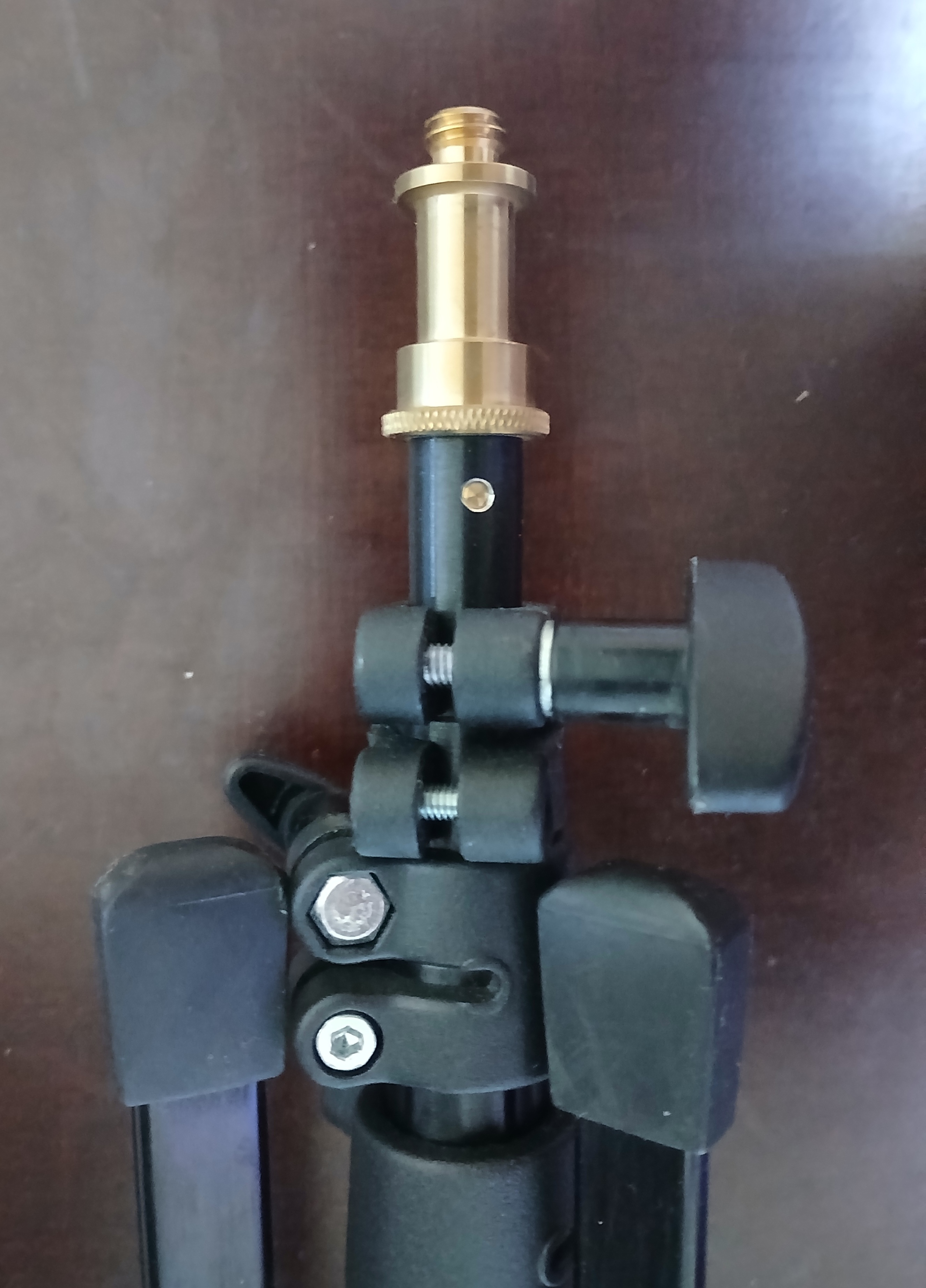 Vends Trepied Manfrotto Leger 5001B