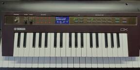 Yamaha Reface DX + soft bag + kit strap