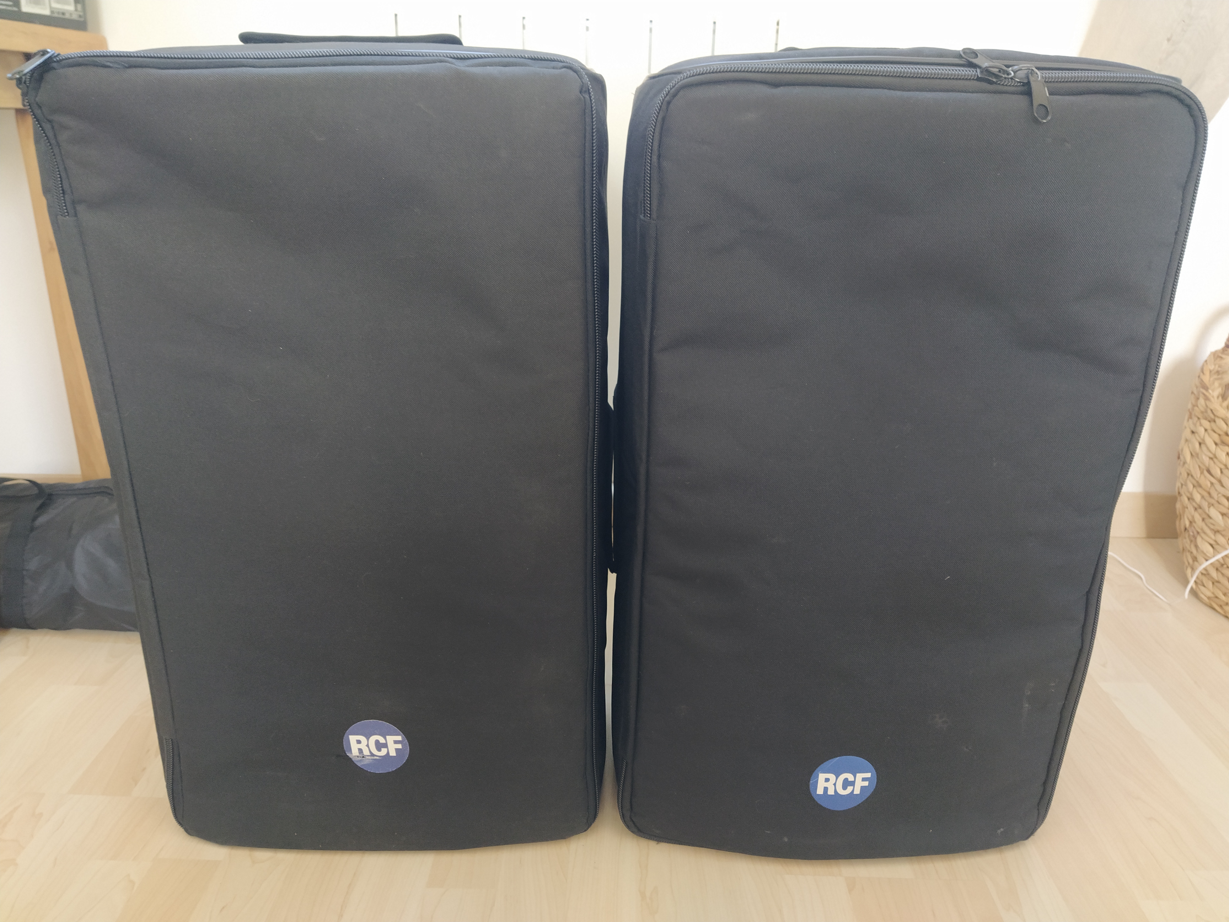 Vends paire de RCF 525A + Housses + Pieds