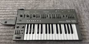 Roland SH-101 + poignee