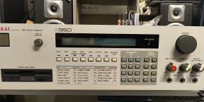 Superbe AKAI S950!