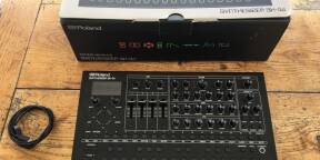 Vends Roland SH-4D