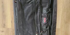 Vends housse de transport Gator GKB-61