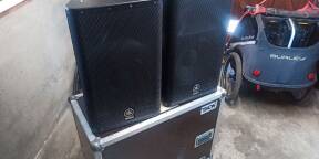 Paire de YAMAHA DXR12 en flycase