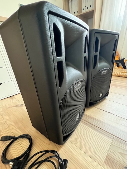 paire d'enceinte ART 310A mk4 très peu utilisées
