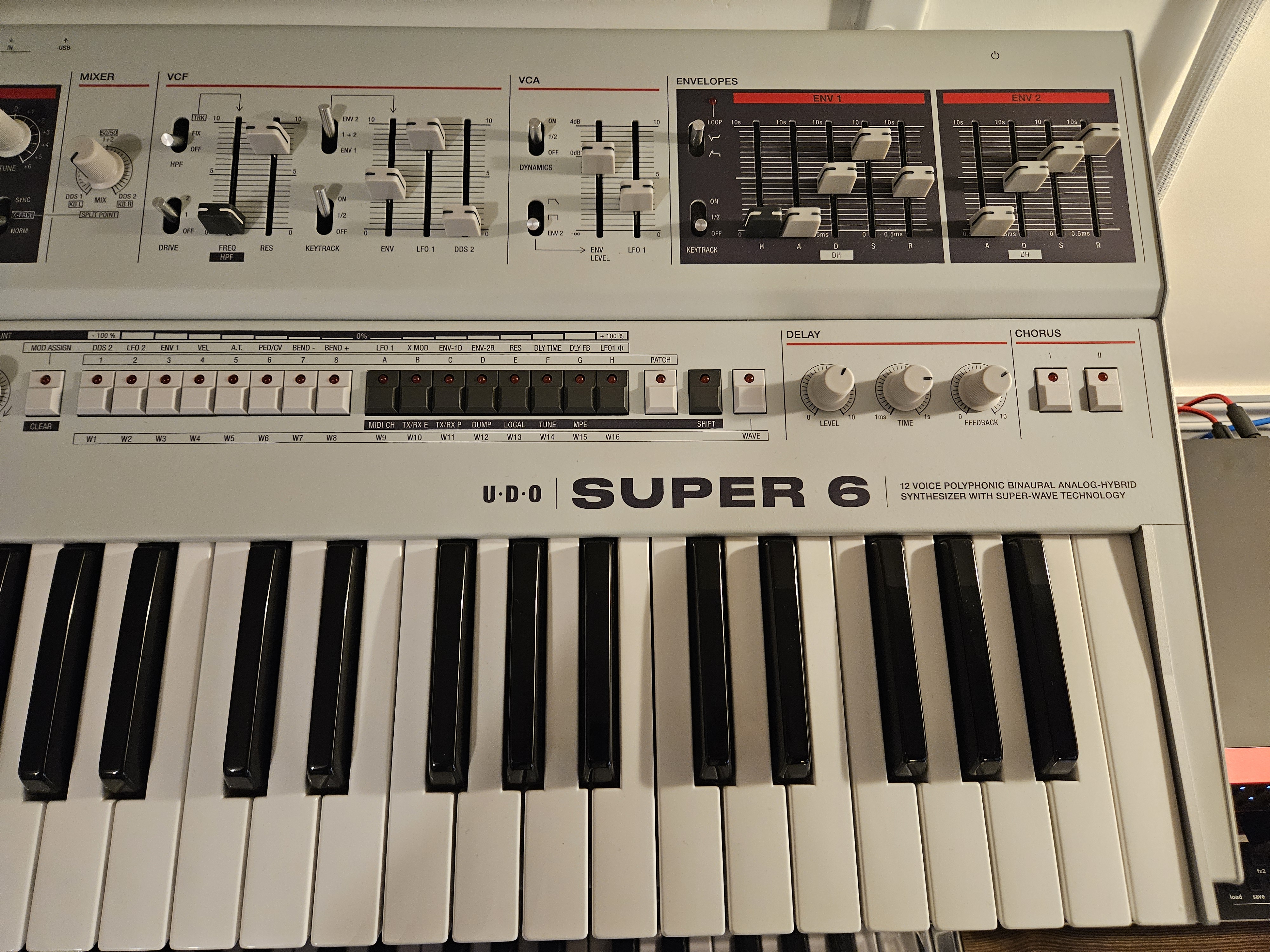 Vends UDO Super 6 White en parfait état