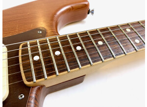 Fender Reclaimed Old-Growth Redwood Stratocaster (49011)