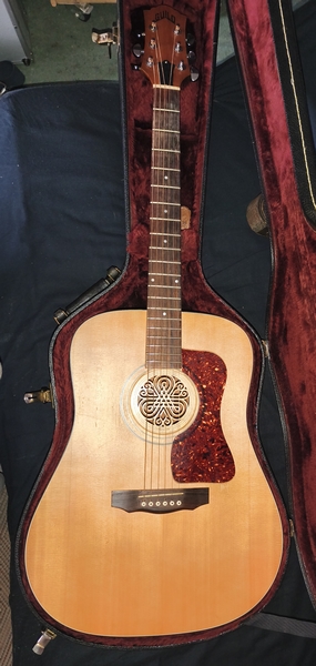 Guild D4-NT electroacoustique