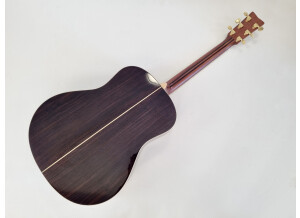 Yamaha LL16 (38122)
