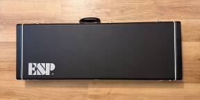 Original ESP Hardshell ST-1 Form Fit Case, neuve.