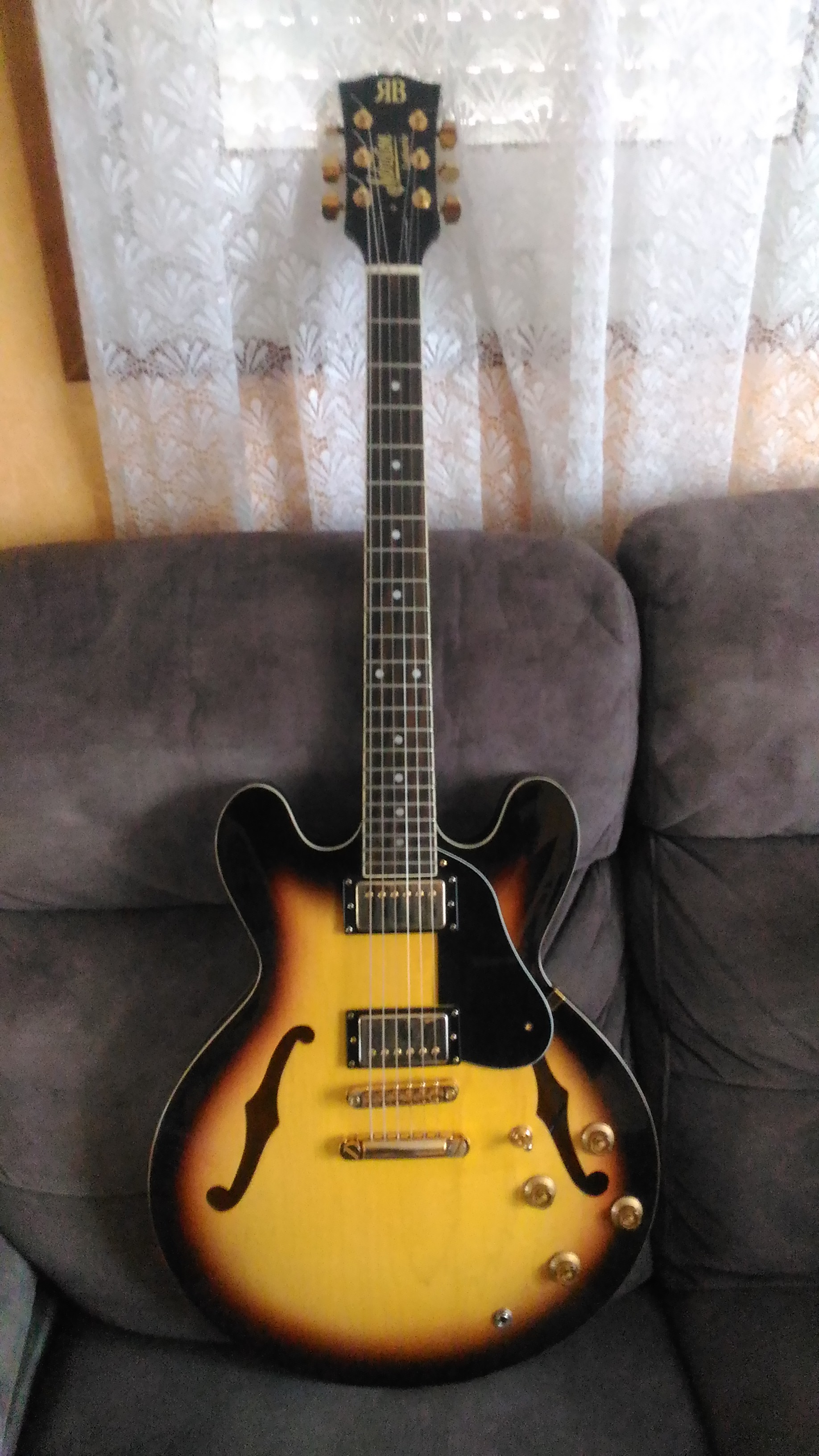 Vend/Ech Guitare type 335 Sebaston Lutherie