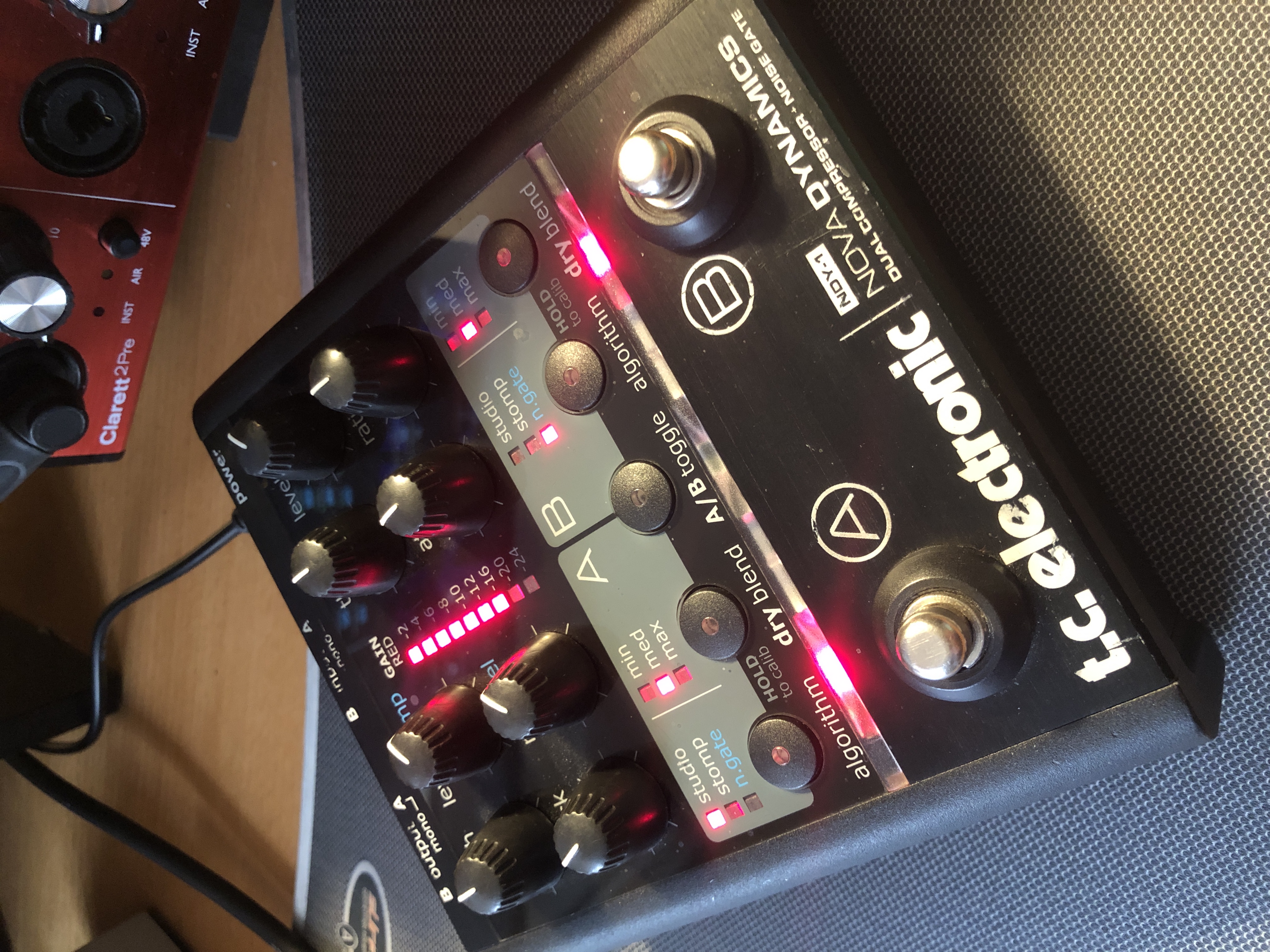 Pédale NOVA NDY-1 Double Compresseur + Double Noise Gate TC Electronic RARE Parfait état 