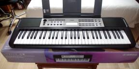 Vends clavier arrangeur YAMAHA YPT-380