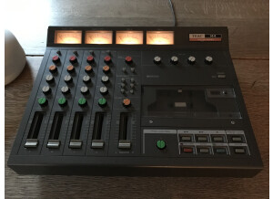 Tascam Portastudio 144 (31785)