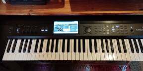 Korg Krome 61 + Flightcase