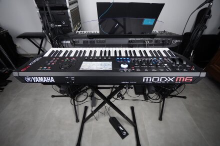 MODX M 2tof 17 Rear MODX M 2tof 17 Rear