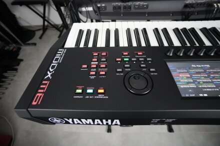 MODX M 2tof 23 ZArrièreG MODX M 2tof 23 ZArrièreG