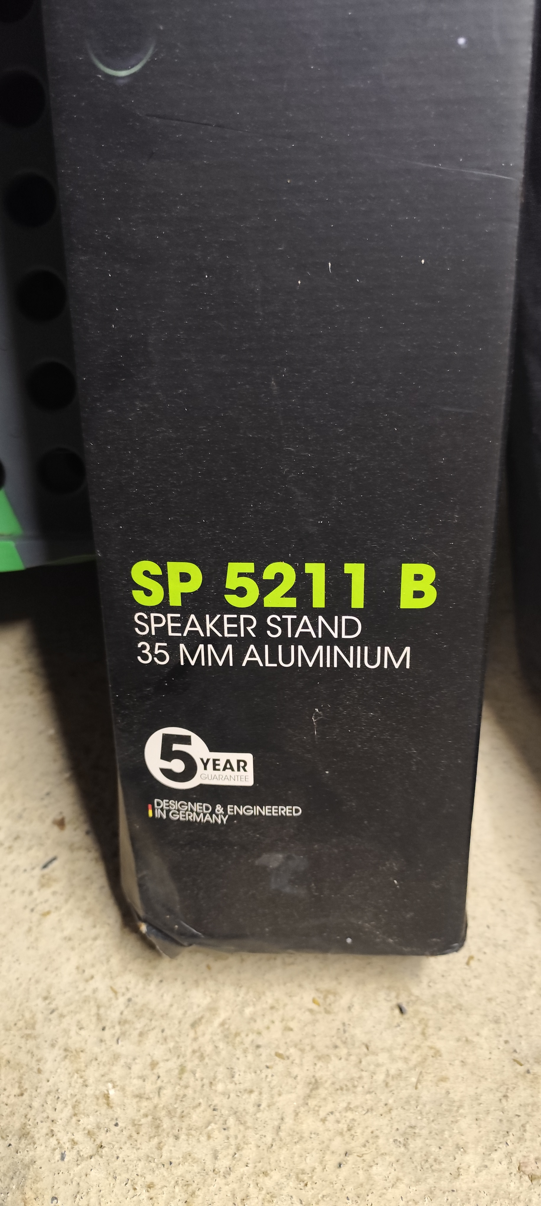 Pied speaker SP 5211 B