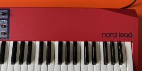 Nord Lead 1 12 voix + carte sons Nord