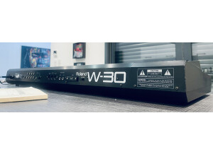 Roland W-30 (25079)