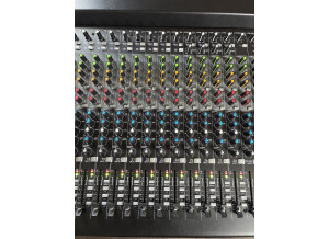 Mackie 3204VLZ4 (63502)