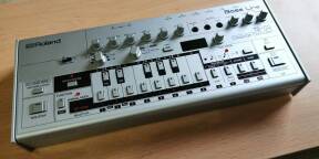 Roland TB-03 Bass Line (New Condition)