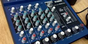 Table mixage YAMAHA MG8/2FX multi-effets intégré ÉTAT NEUVE