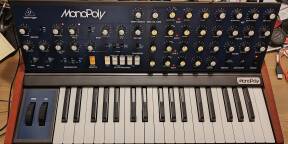 Vends MonoPoly Behringer