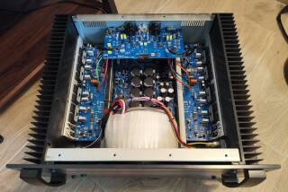 Nad 218THX