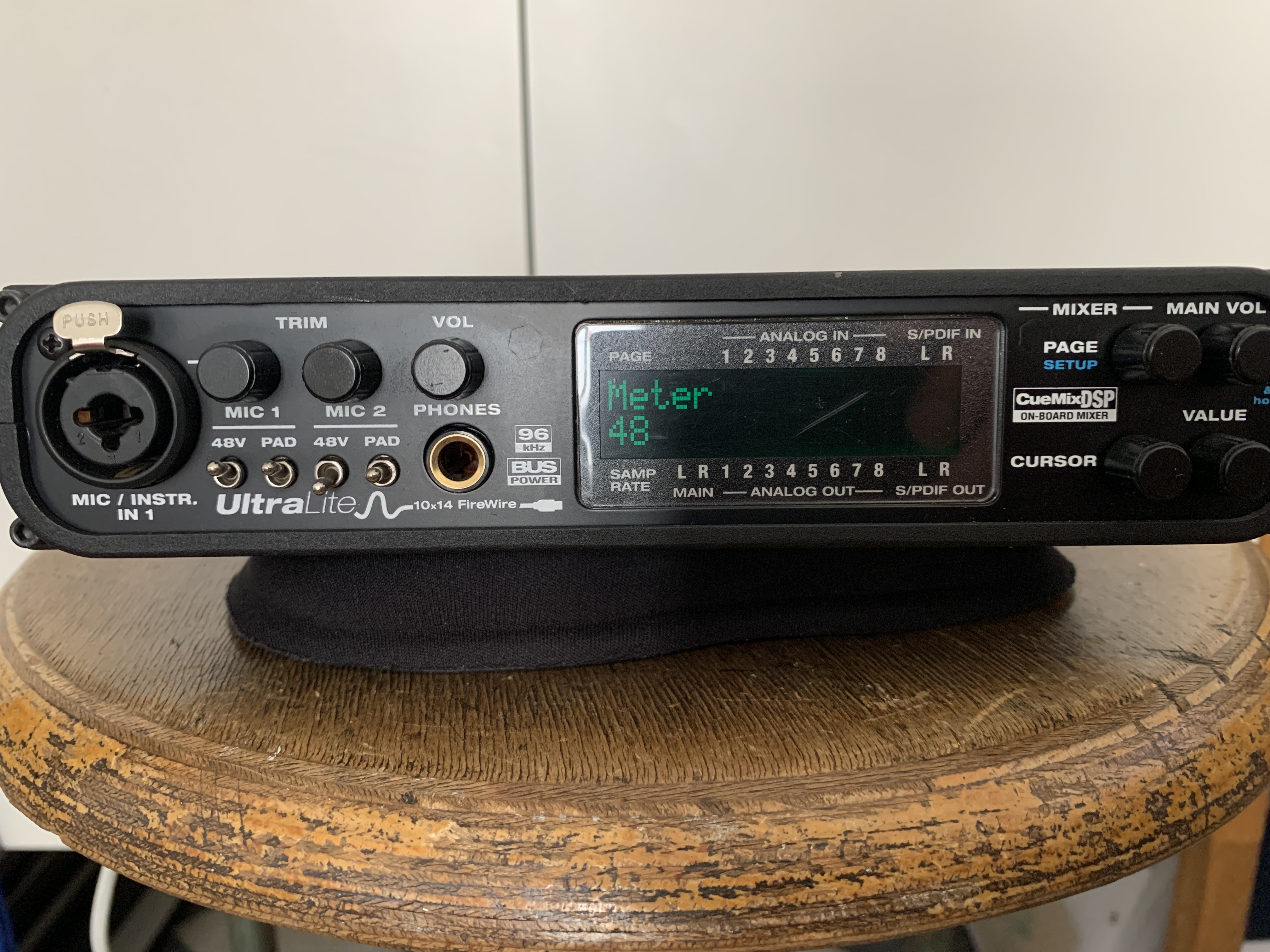 Vends MOTU Ultralite classique état exeptionnel