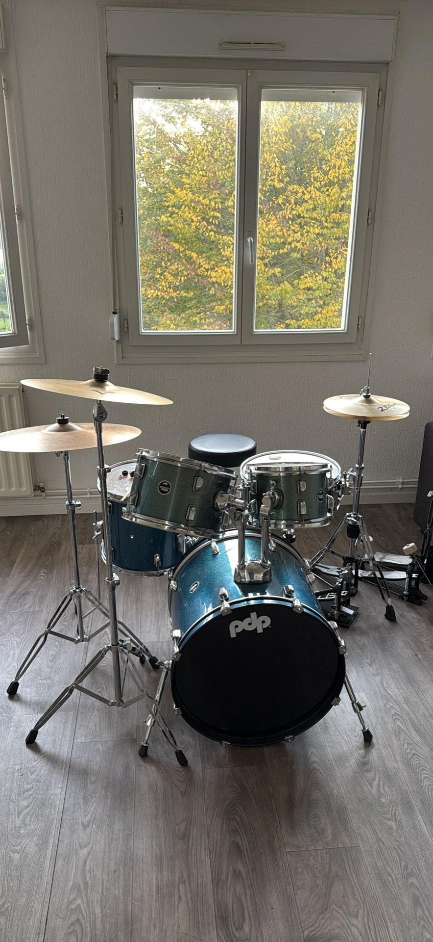 Batterie Acoustique PDP avec Cymbales Zildjian PST7 