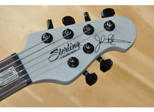 Sterling by Music Man Majesty MAJ100 (48959)