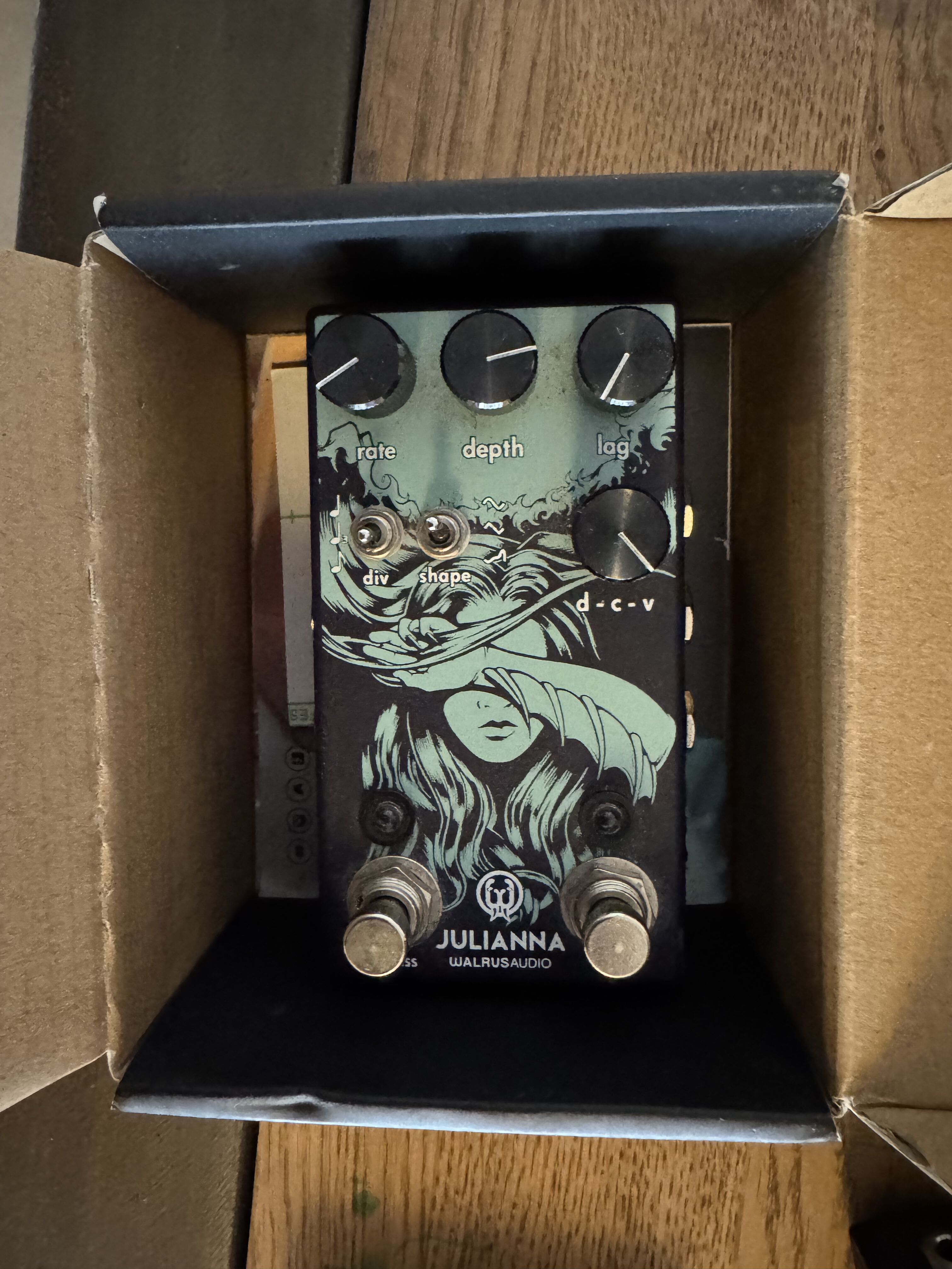 VENDS JULIANNA WALRUS AUDIO