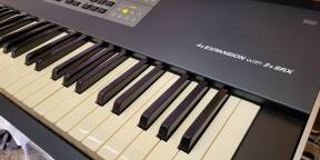 Magnifique Roland XV-88
