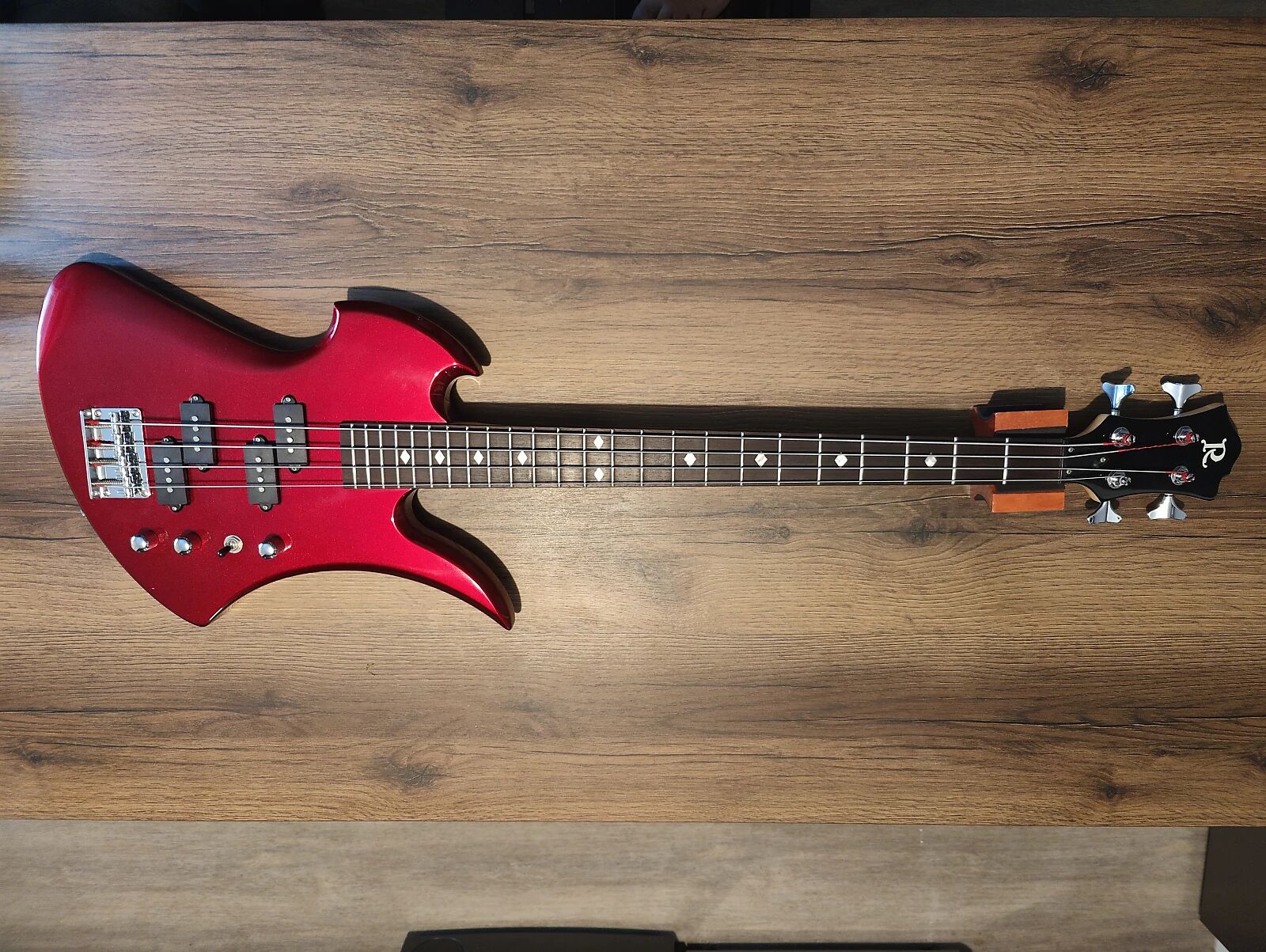 B.C. Rich Mockingbird 360 JE Bass 2000 - Red metallic
