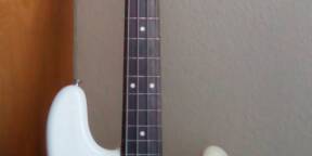 Vends Precision Bass Squier MADE IN JAPAN de 1993