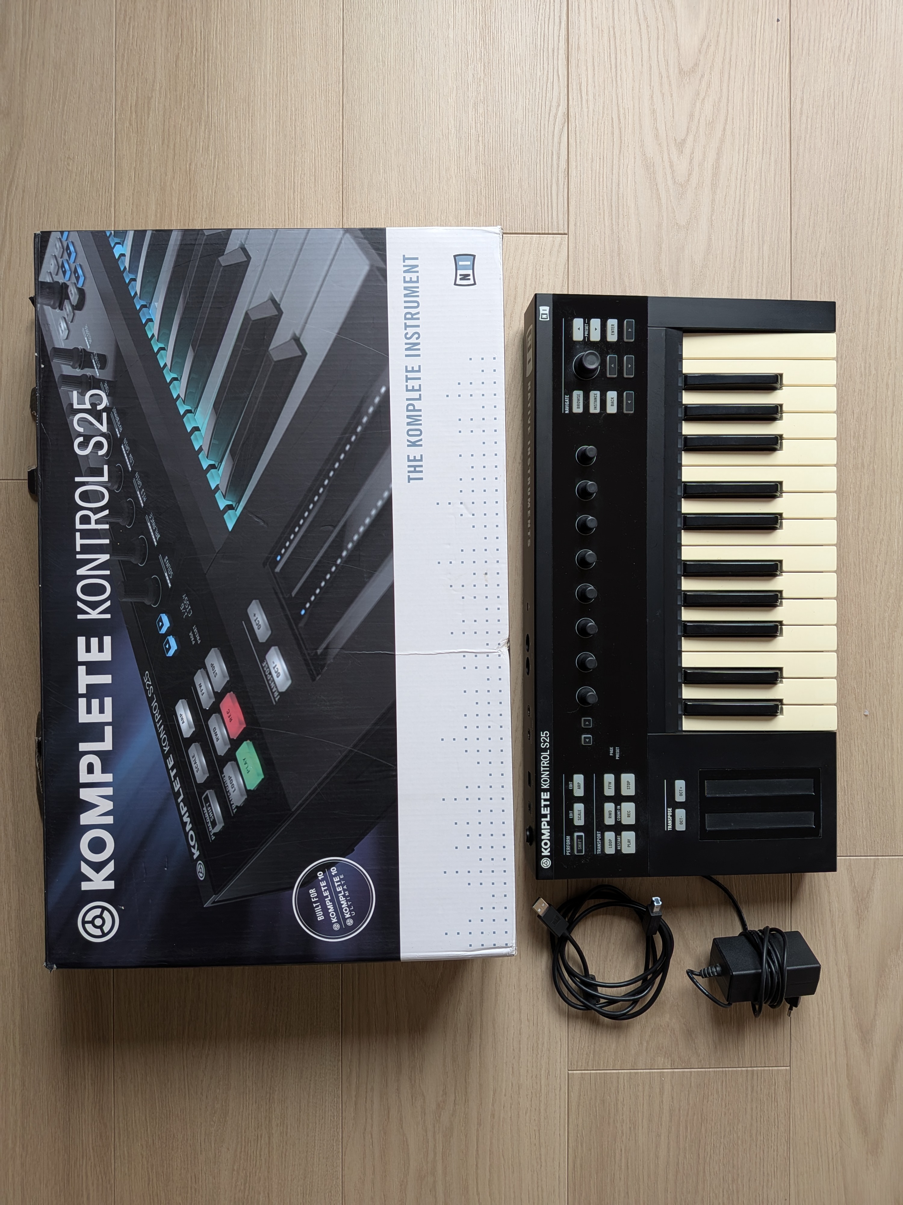 Komplete kontrol S25