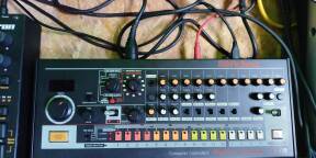 Vends Roland boutique tr08
