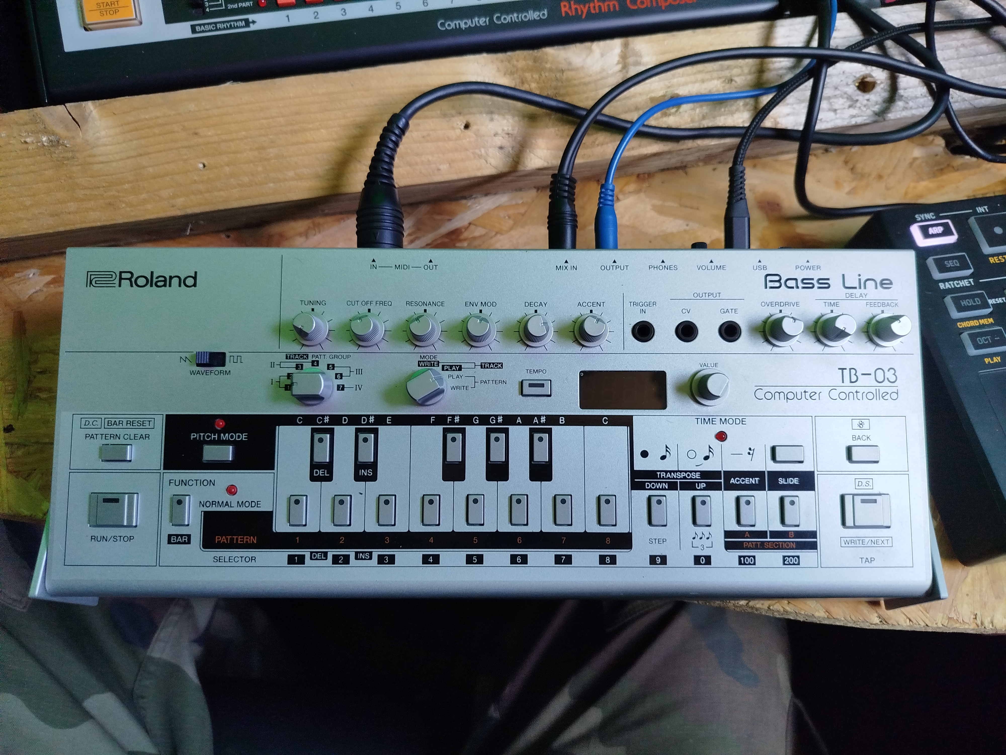 Vends Roland boutique tb03 