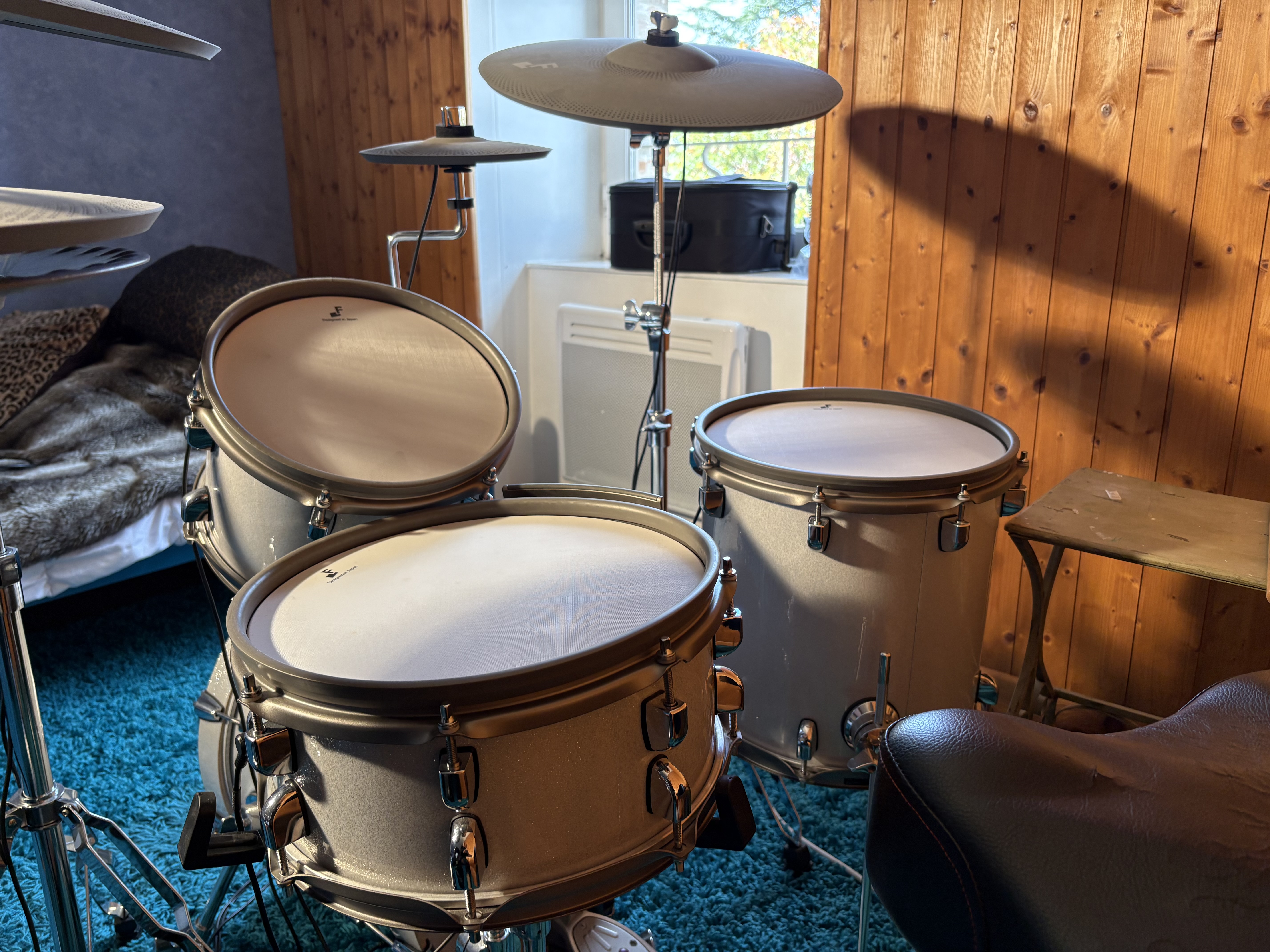 Vends batterie électronique efnote5