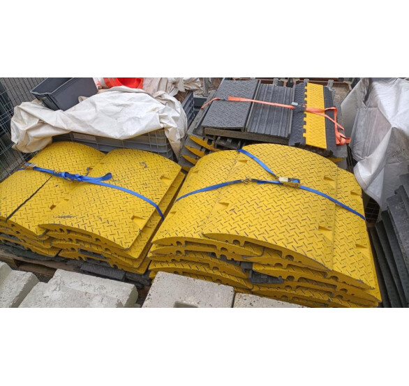 Passage de câble lourd 4 canaux