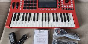 vend Akai MPC key 37 excellent état