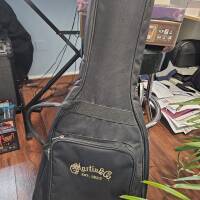 Vends guitare de voyage Little Martin LX Black