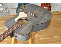 Art & Lutherie Legacy Q-Discrete (33515)