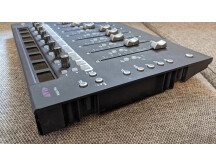 Avid Artist Mix v2 (35390)