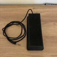 Vends pédale de contrôle de volume pour clavier maitre